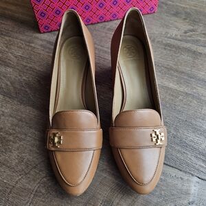 Tory Burch Tan Leather Loafers